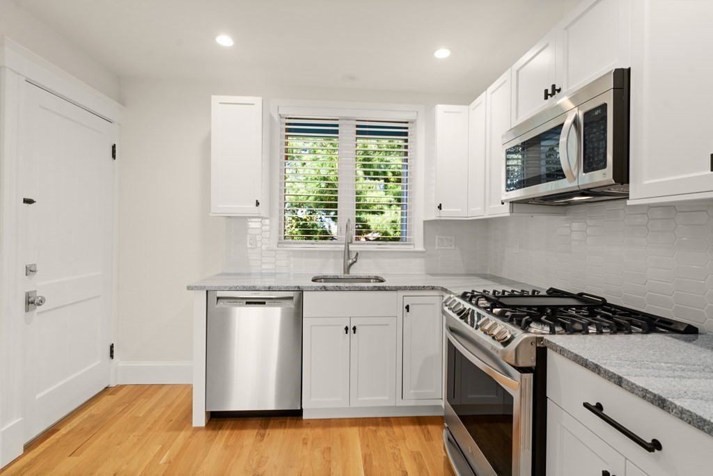 15 Thelma Rd. Unit: 3