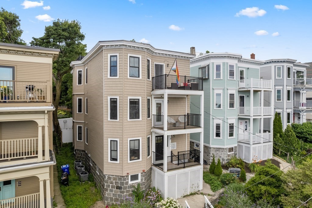 21 Peverell St Unit: 2
