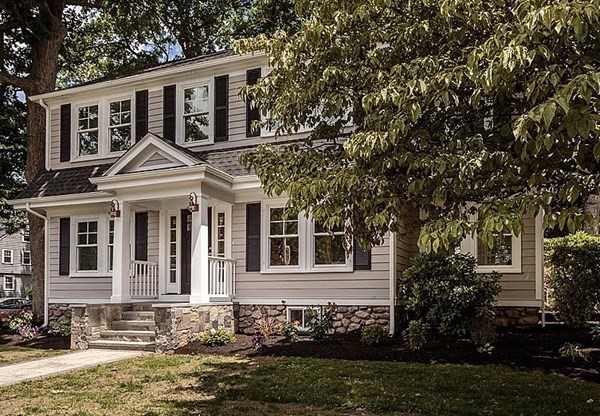 5 Meredith Cir
