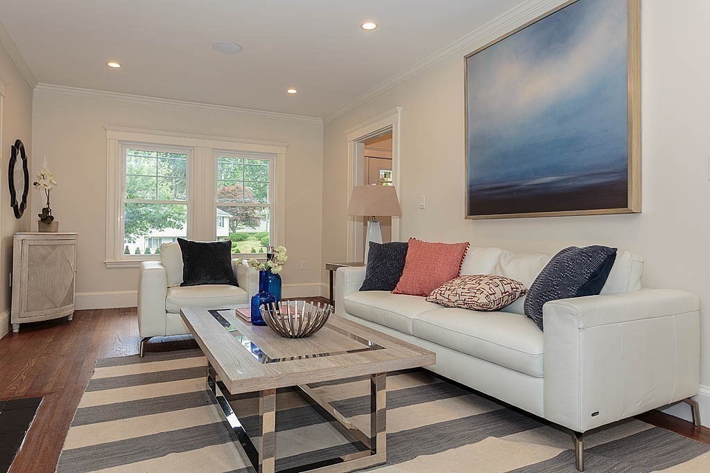 5 Meredith Cir