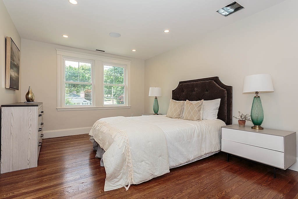 5 Meredith Cir