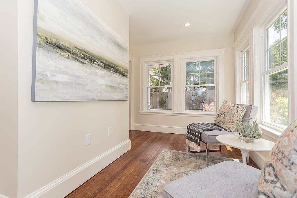 5 Meredith Cir
