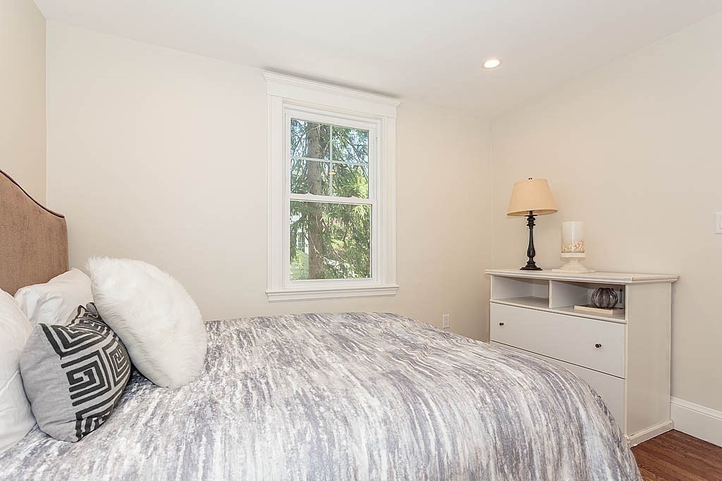 5 Meredith Cir