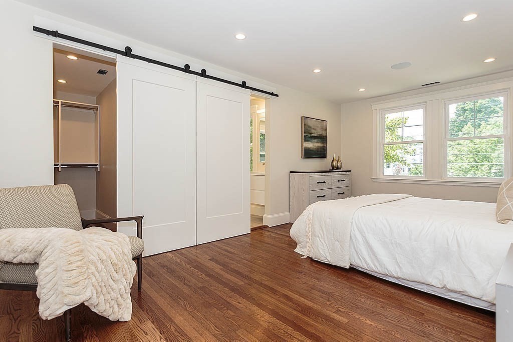 5 Meredith Cir