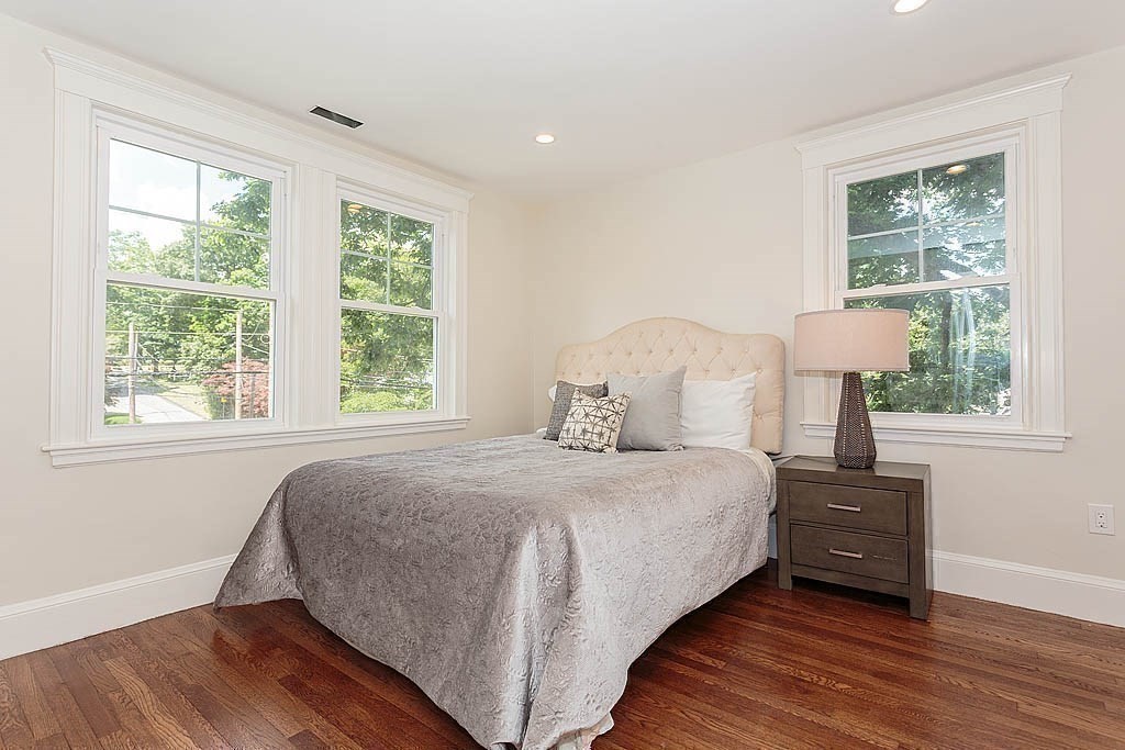 5 Meredith Cir