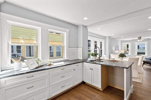 130 Wrentham St Unit: 2