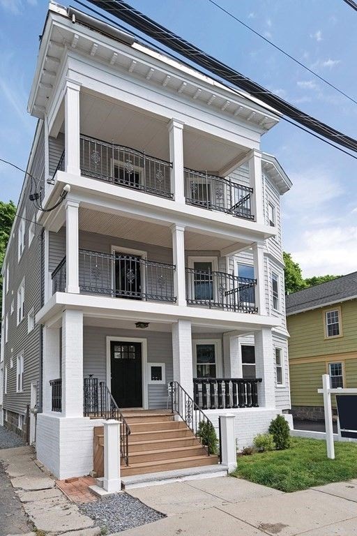 130 Wrentham St Unit: 2