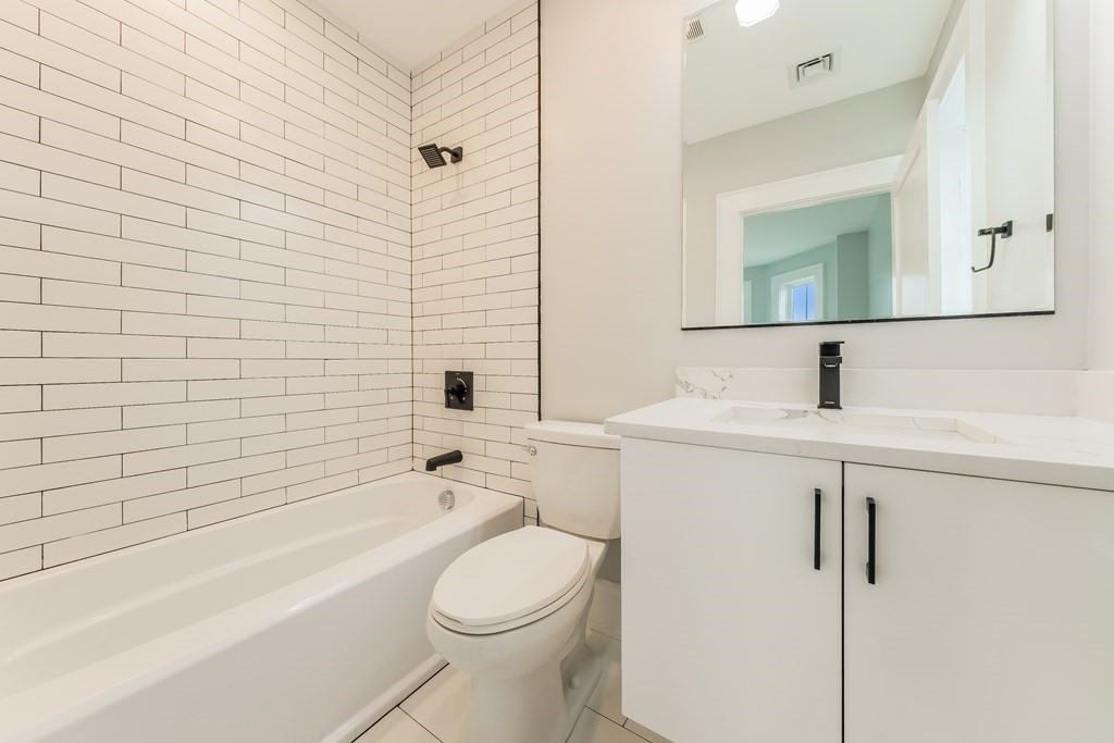 12 Bloomington Street Unit: 2