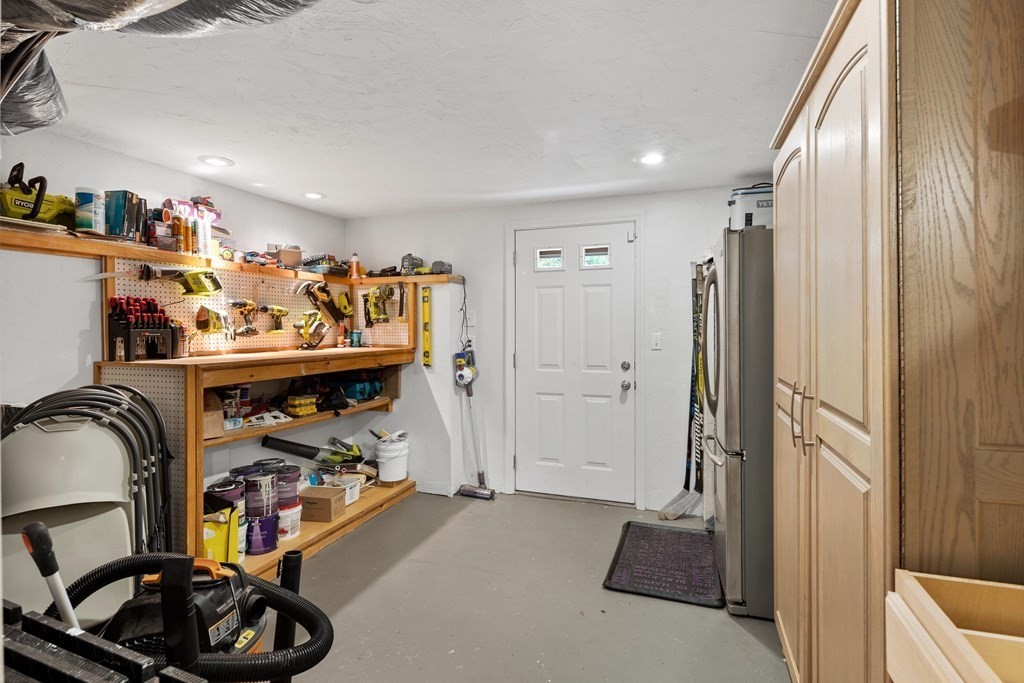 32 Hall Pl
