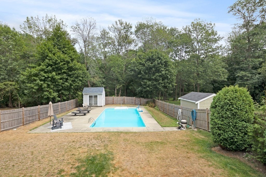 32 Hall Pl