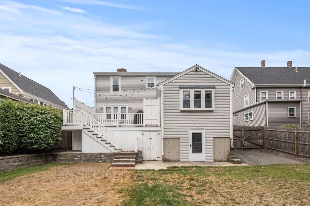 32 Hall Pl