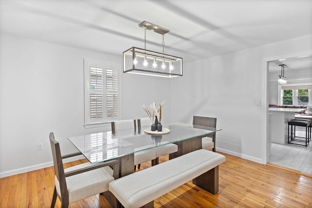 32 Hall Pl