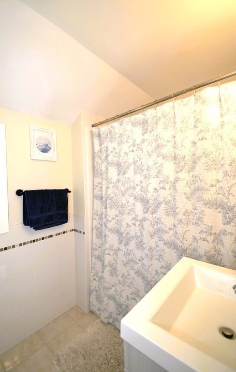 41 Marion Street Unit: 3