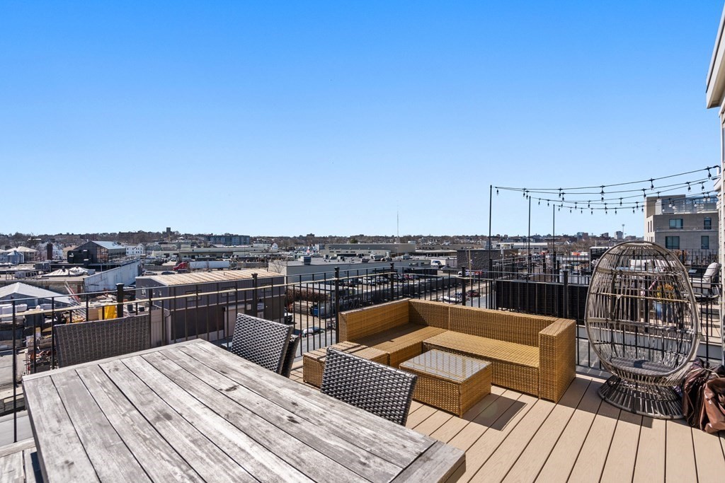 8 Enterprise St Unit: 3