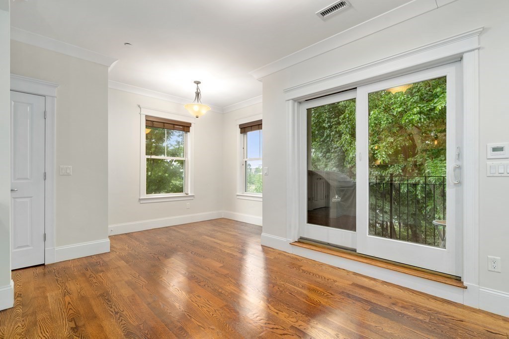8 Sea View Ter Unit: #2