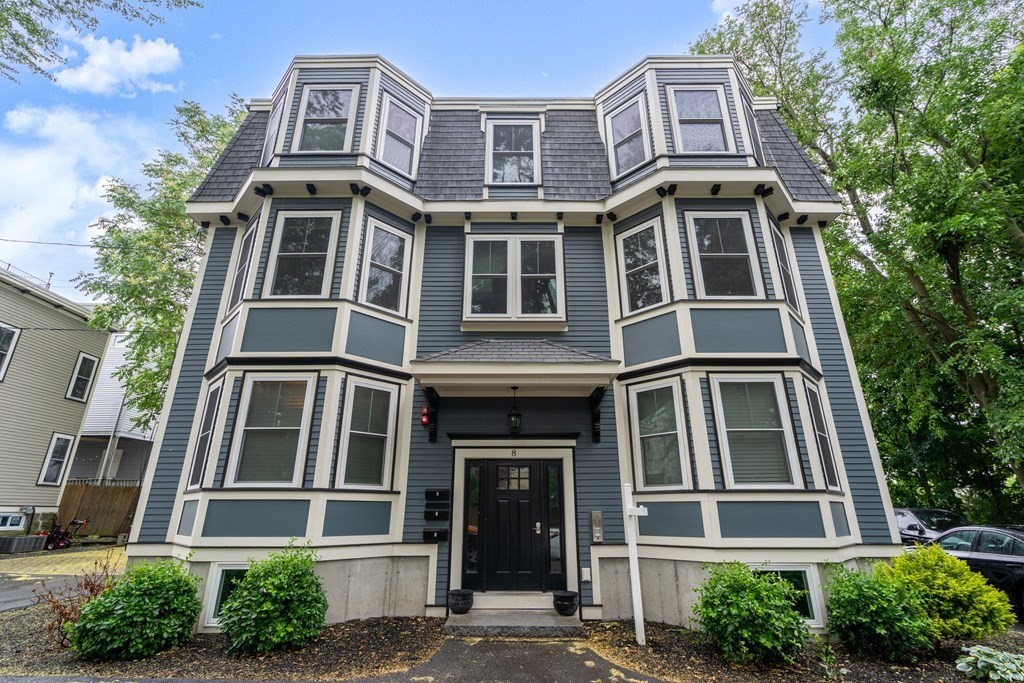 8 Sea View Ter Unit: #2