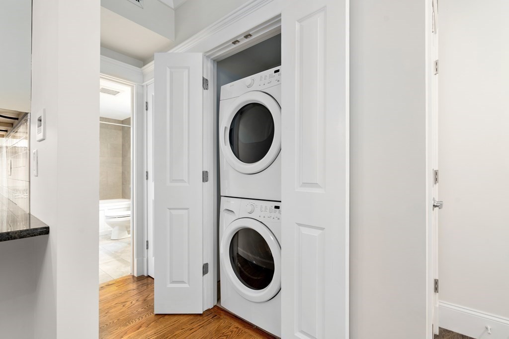 8 Sea View Ter Unit: #2