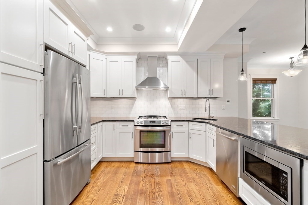 8 Sea View Ter Unit: #2