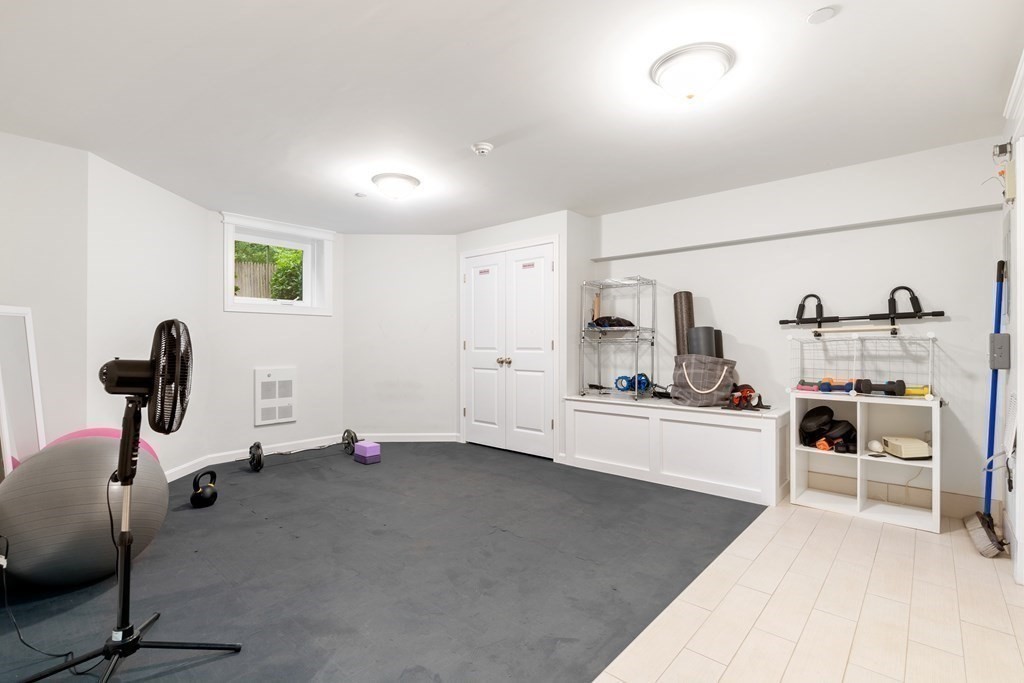 8 Sea View Ter Unit: #2