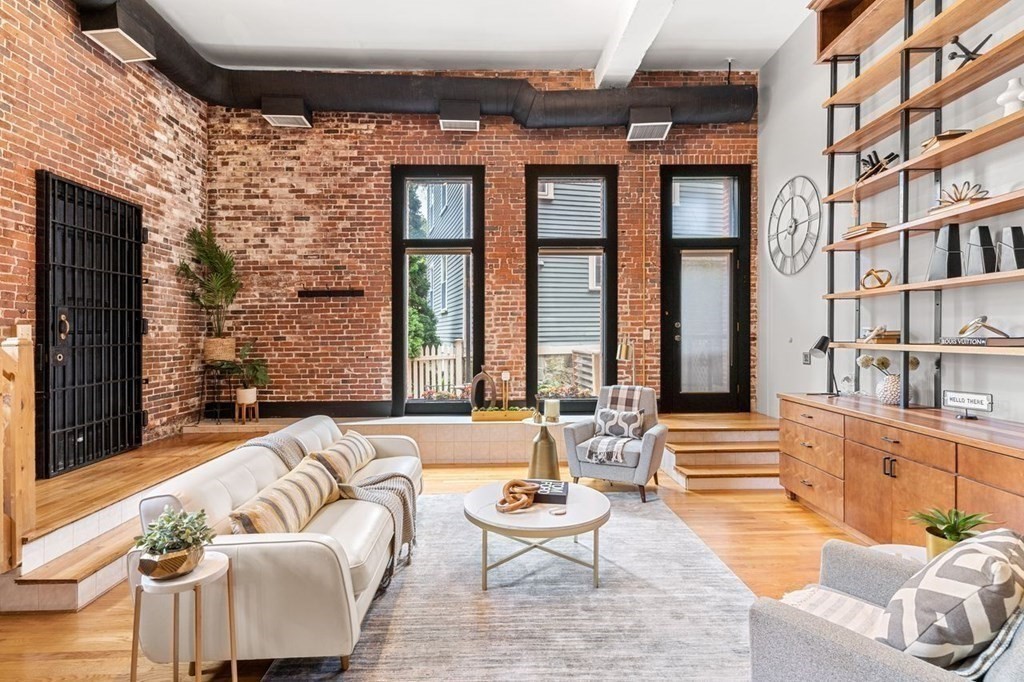 28 Seaverns Avenue Unit: 12