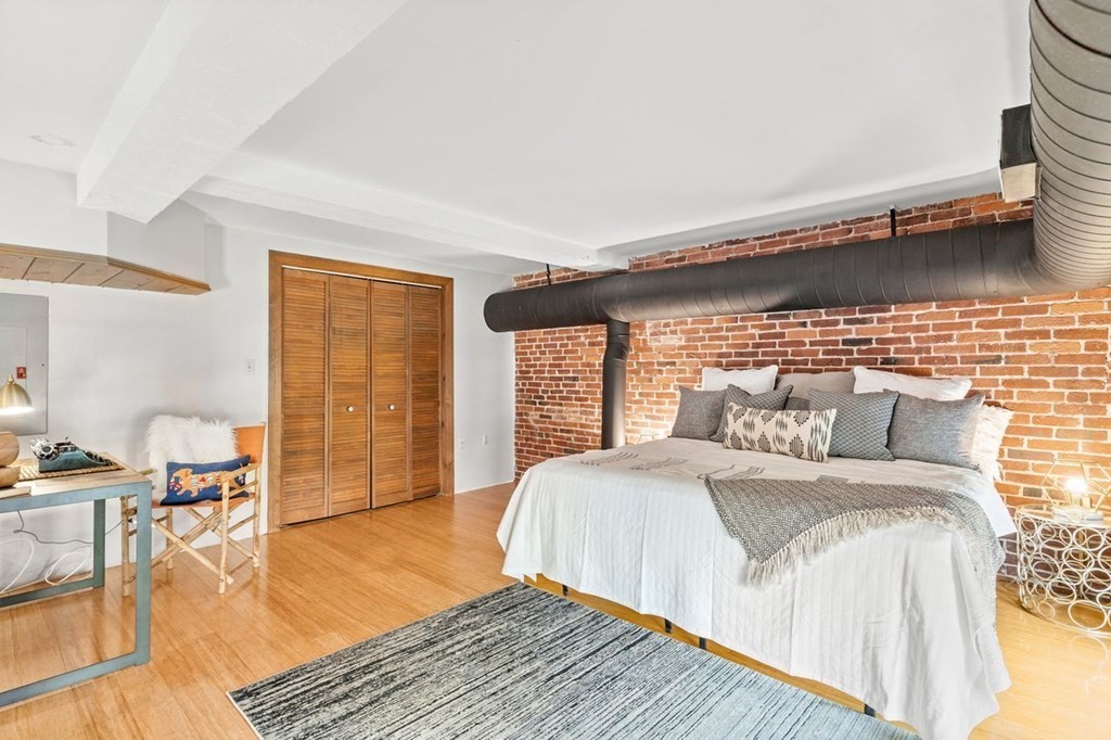 28 Seaverns Avenue Unit: 12