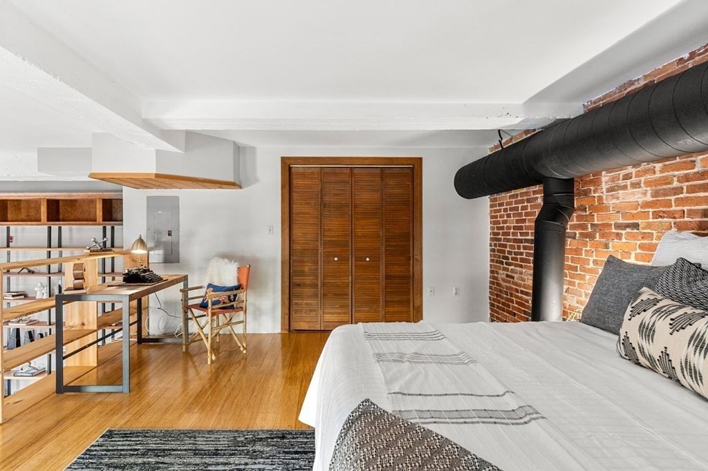 28 Seaverns Avenue Unit: 12