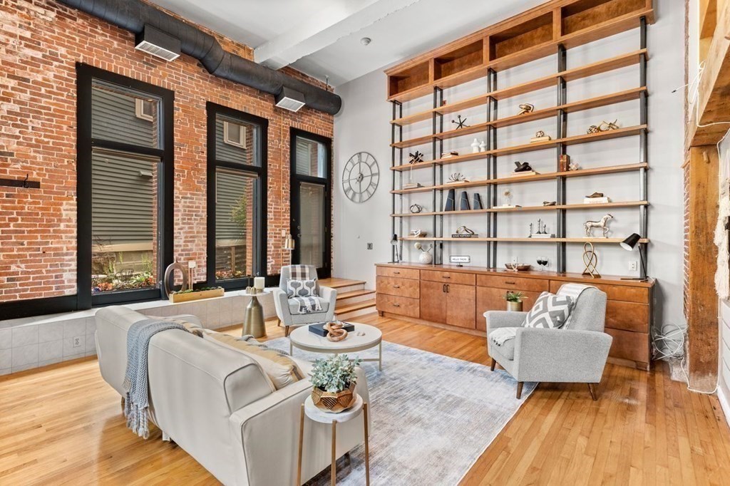 28 Seaverns Avenue Unit: 12