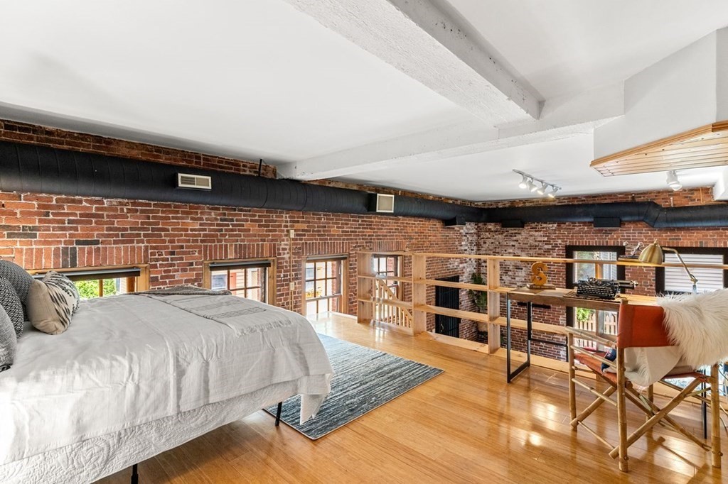 28 Seaverns Avenue Unit: 12