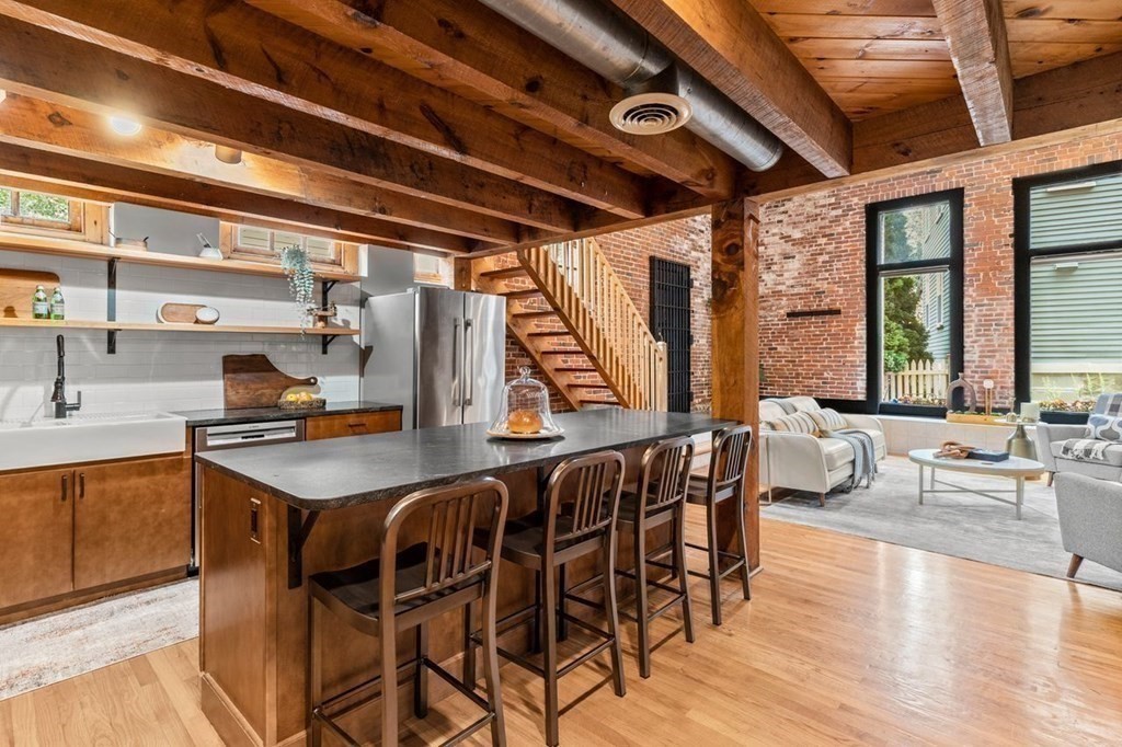 28 Seaverns Avenue Unit: 12