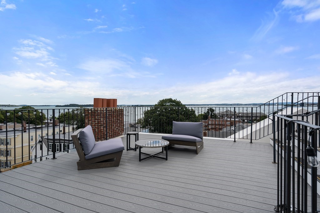 828-830 E 5th St Unit: 5