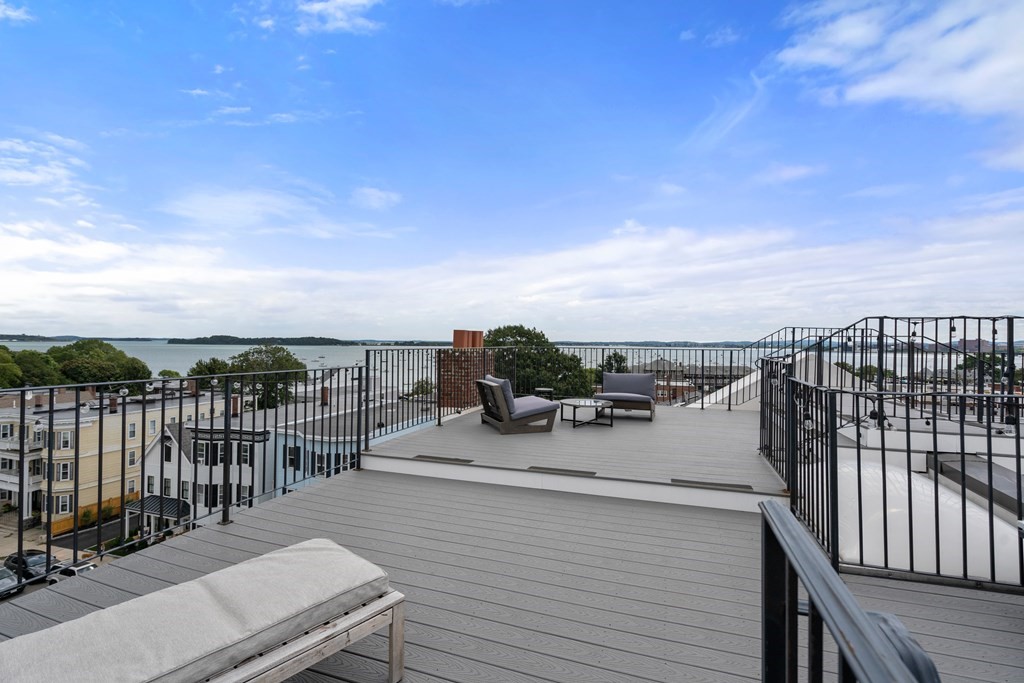 828-830 E 5th St Unit: 5