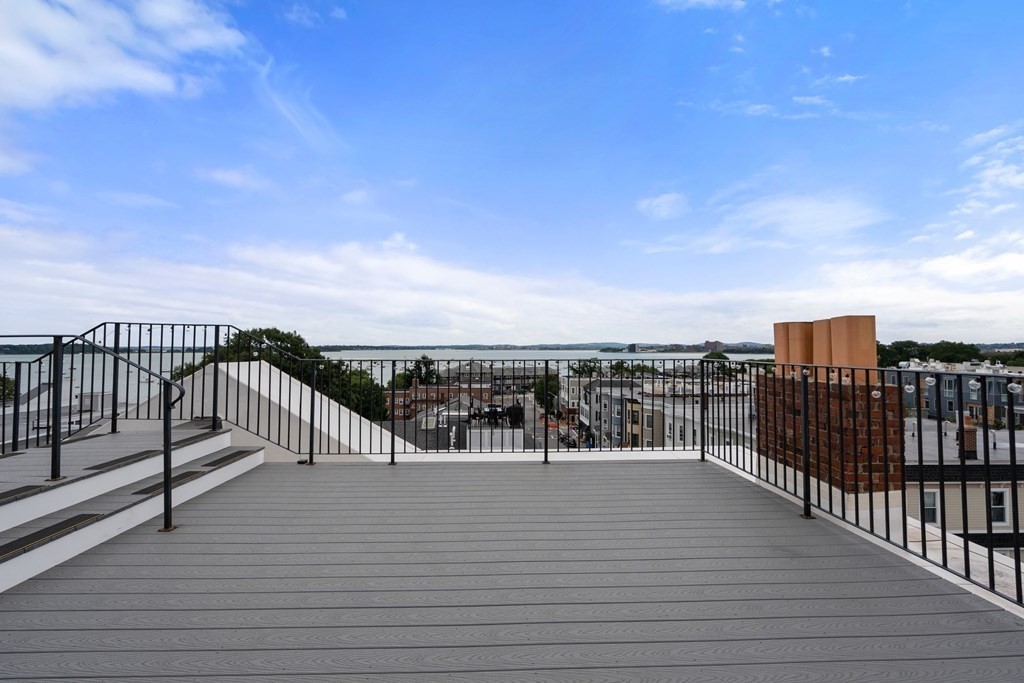 828-830 E 5th St Unit: 5