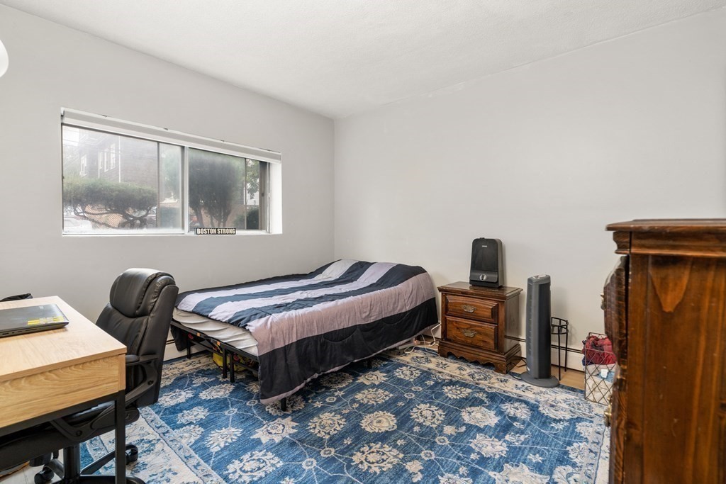 549 Adams St Unit: 4