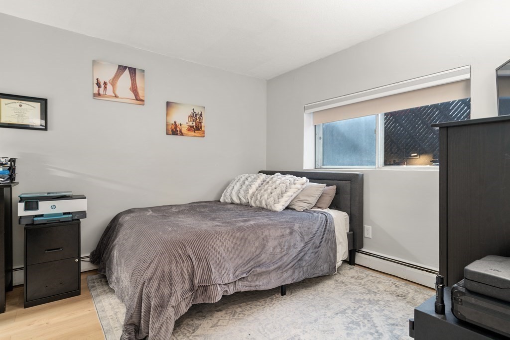 549 Adams St Unit: 4