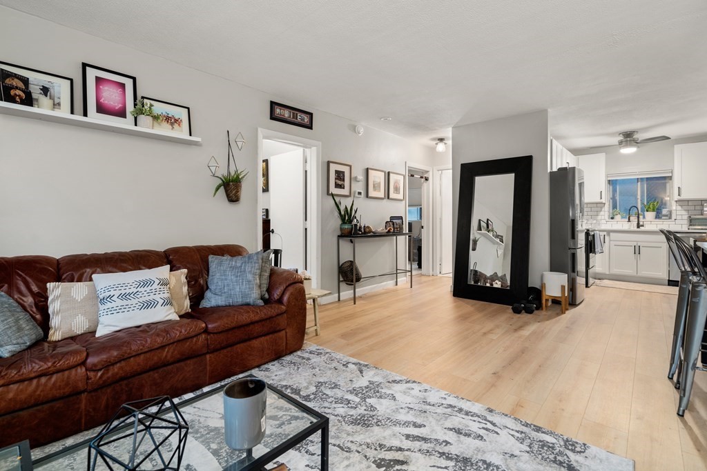549 Adams St Unit: 4