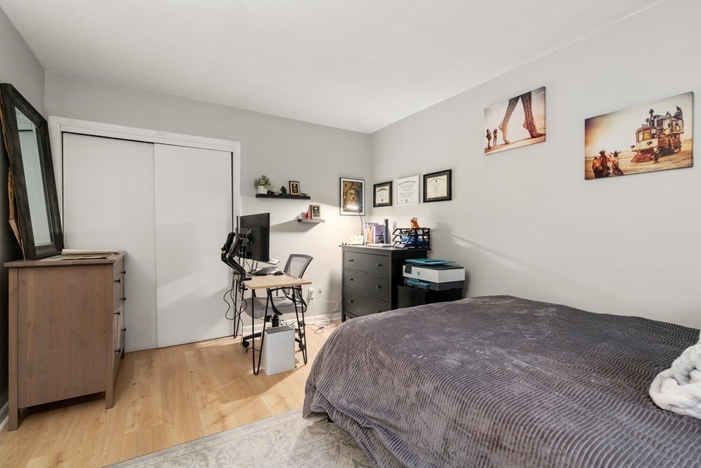 549 Adams St Unit: 4