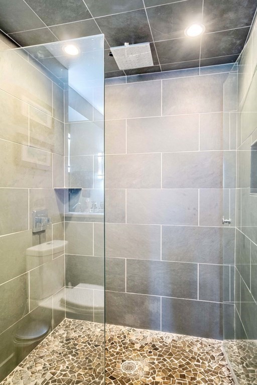 33 Sleeper St Unit: 402