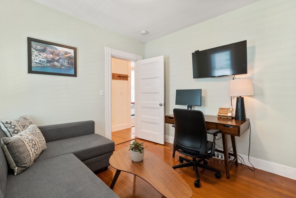 109 Sawyer Ave Unit: 3