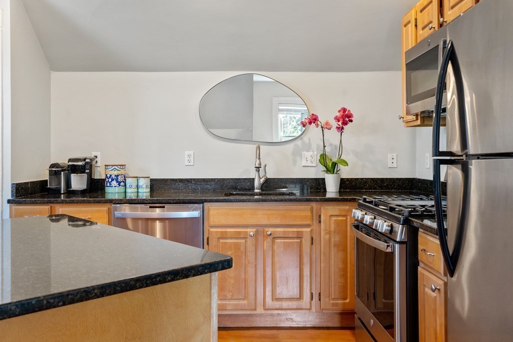 109 Sawyer Ave Unit: 3