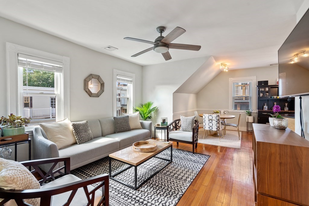 109 Sawyer Ave Unit: 3