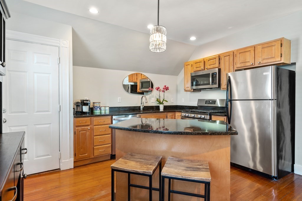 109 Sawyer Ave Unit: 3