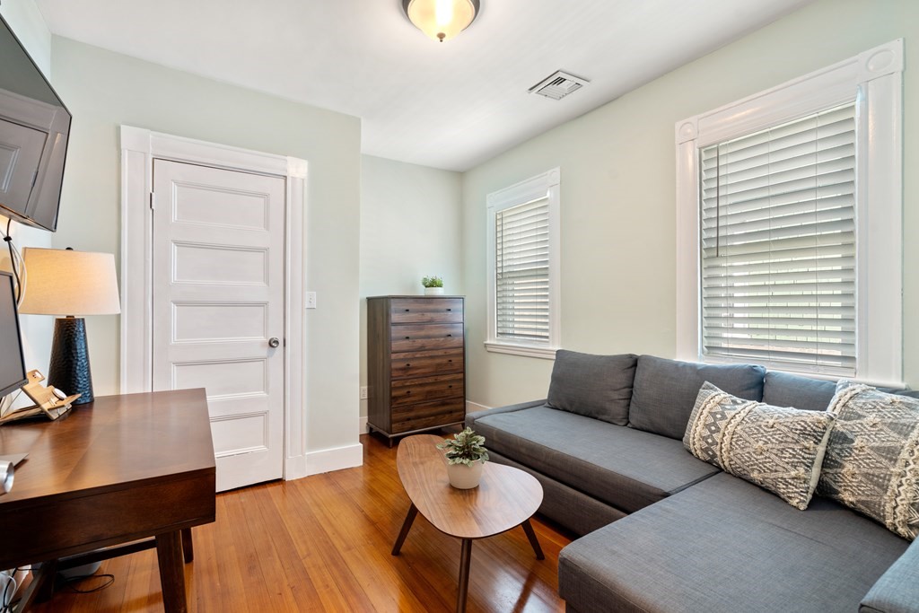 109 Sawyer Ave Unit: 3