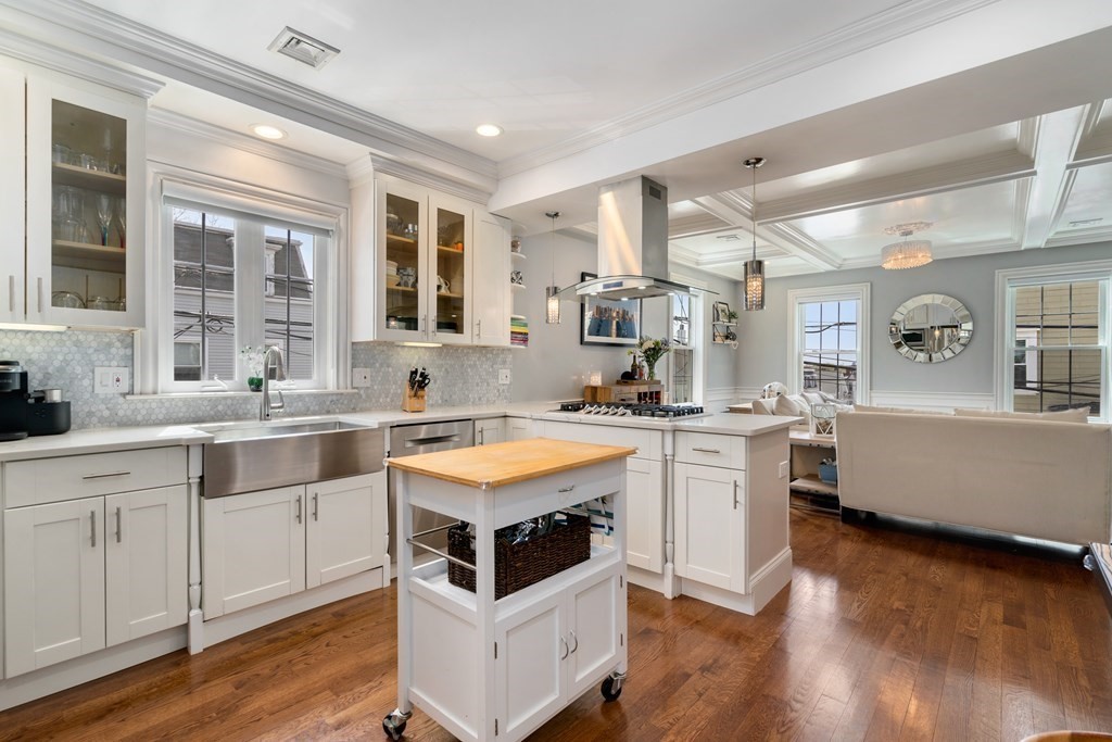 22 Mercer St Unit: B