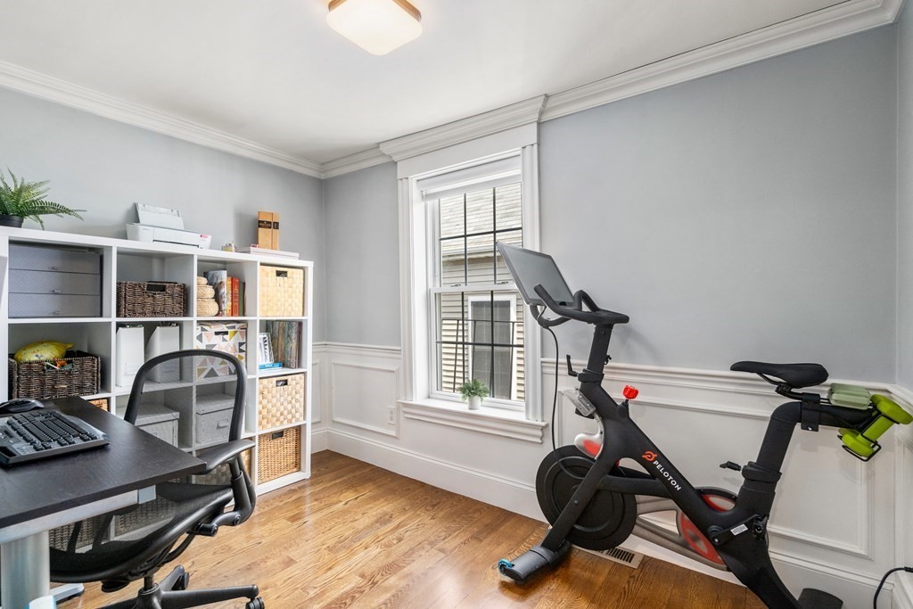 22 Mercer St Unit: B