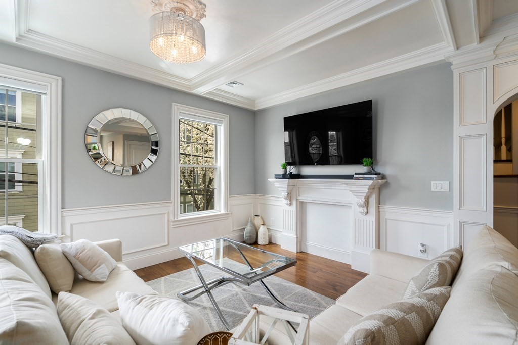 22 Mercer St Unit: B