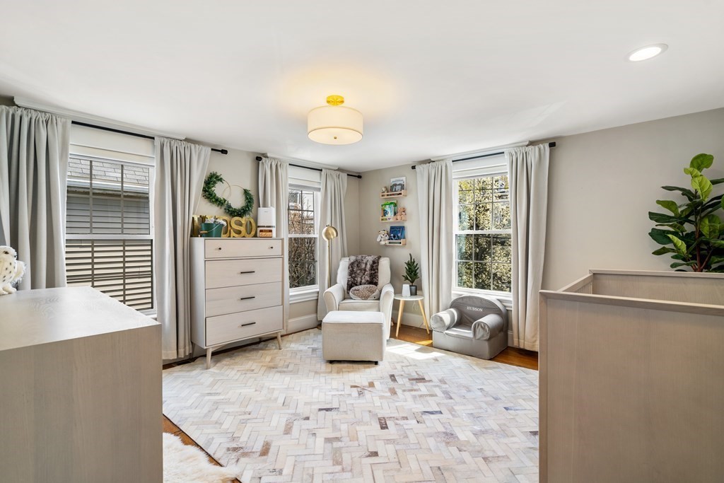 22 Mercer St Unit: B