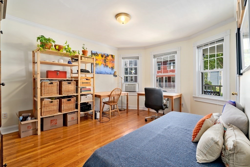 18 Verdun St Unit: 1