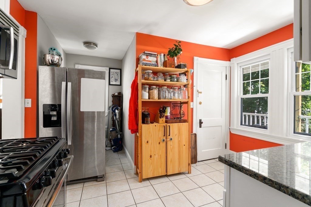 18 Verdun St Unit: 1