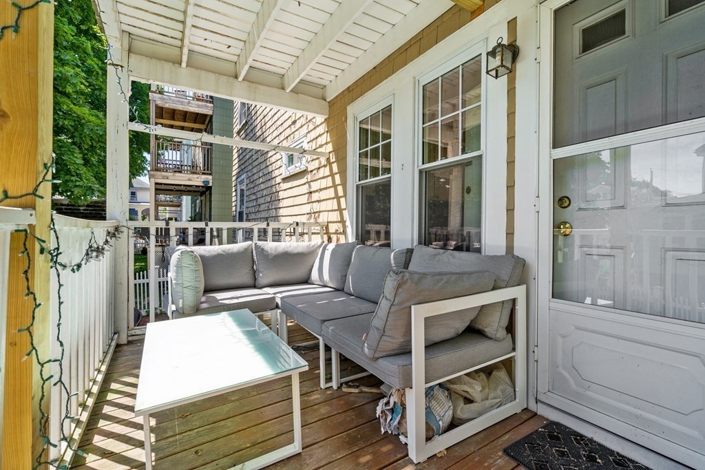 18 Verdun St Unit: 1