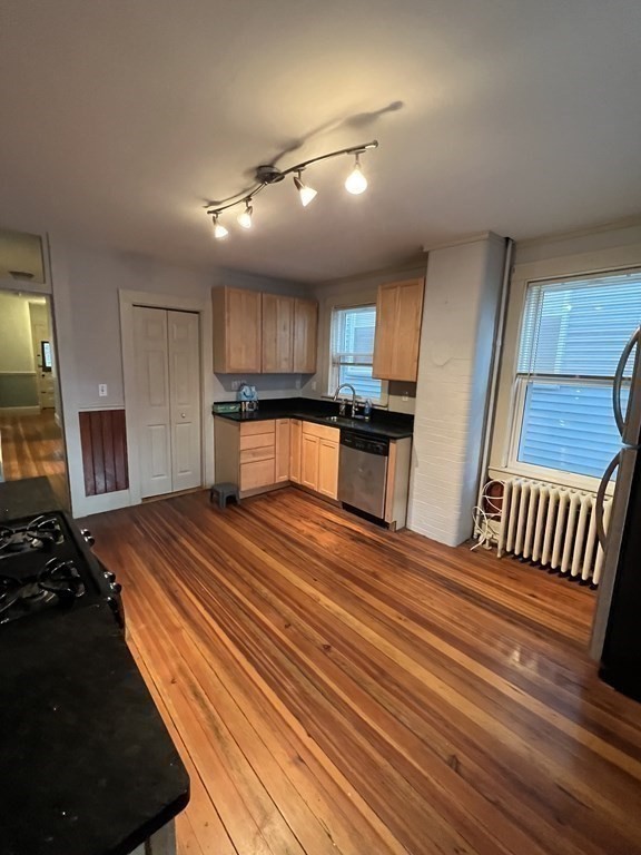 12 Winfield St Unit: 1